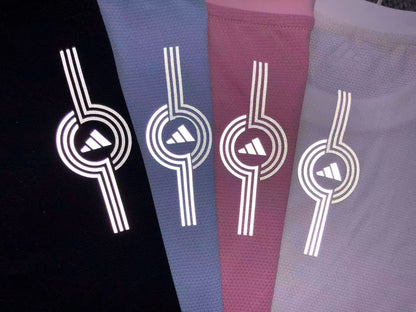 Camiseta Adidas Micro Logo Minimal Feminina