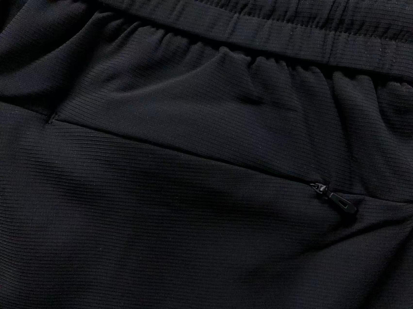 Calça Adidas Essential Slim Pants