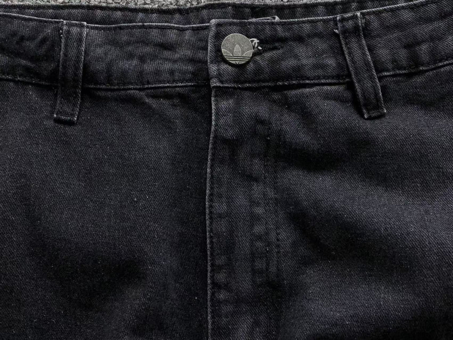 Calça Adidas Utility Cargo Denim 3-Stripes