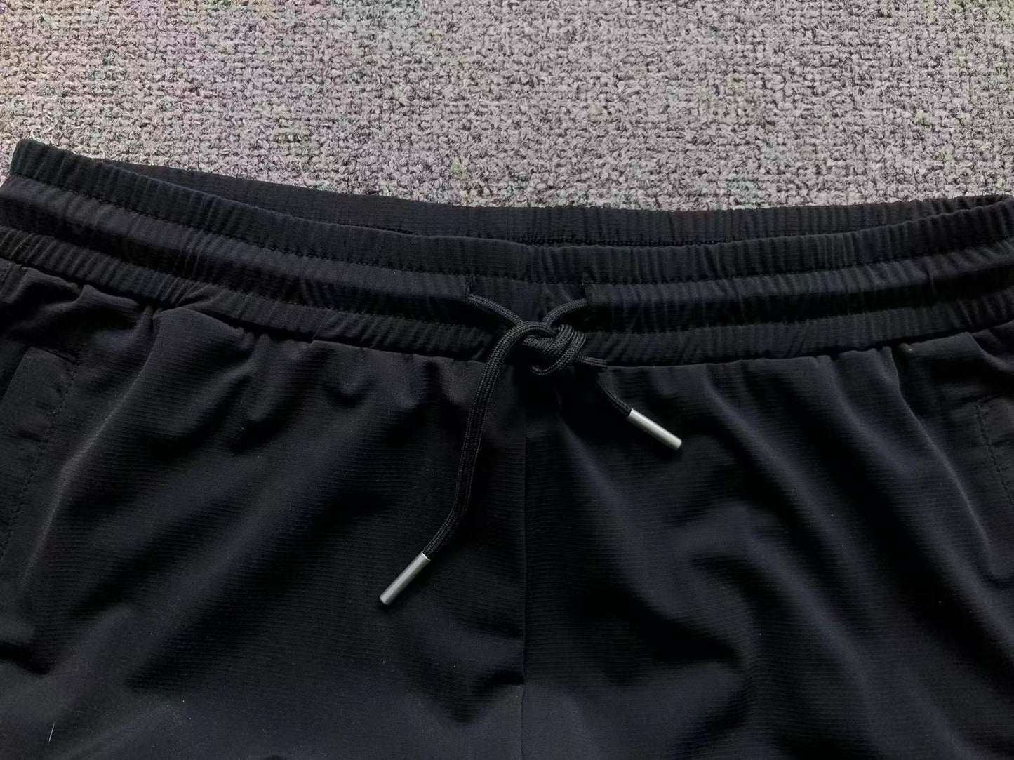 Calça Adidas Essential Tech Jogger