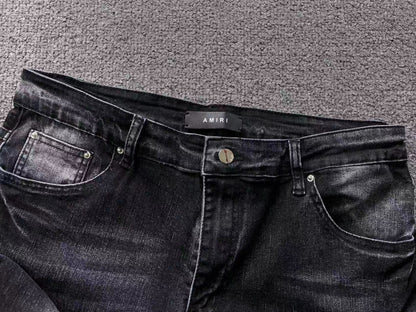 Calça AMIRI Tonal Logo Black Destroyed Denim