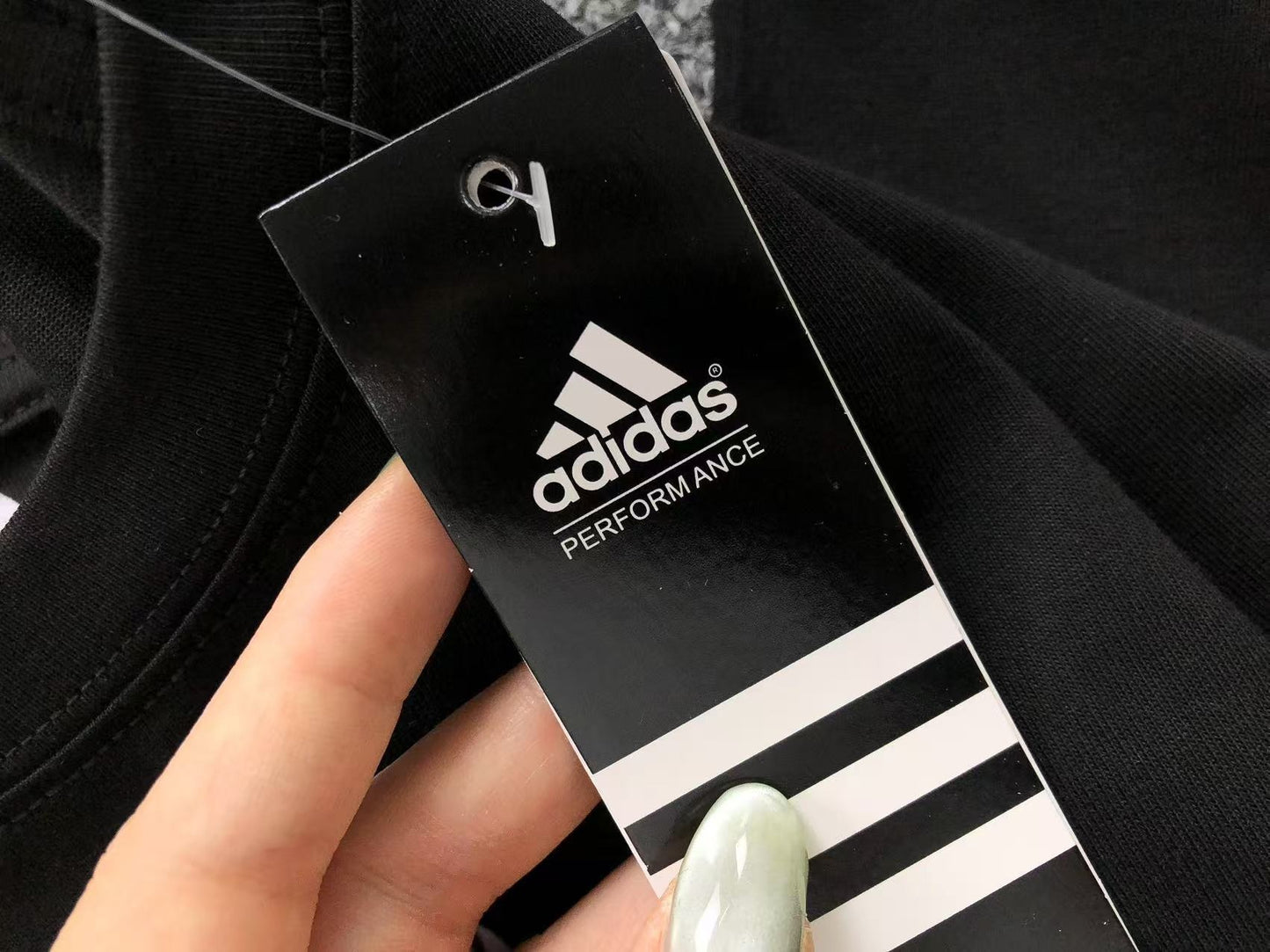 Camiseta Adidas Minimal Logo Pattern