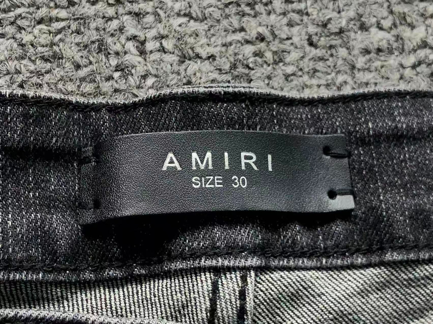Bermuda Jeans AMIRI Black Distressed Red Logo